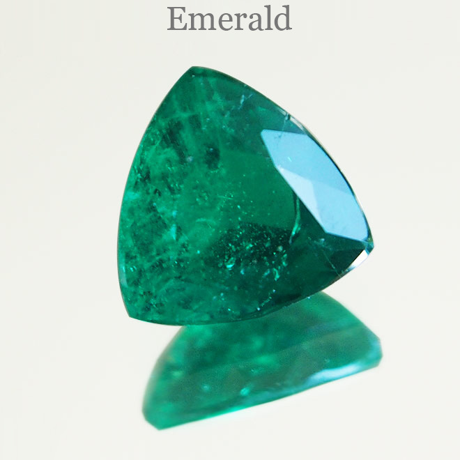 エメラルド（緑柱石）Emerald