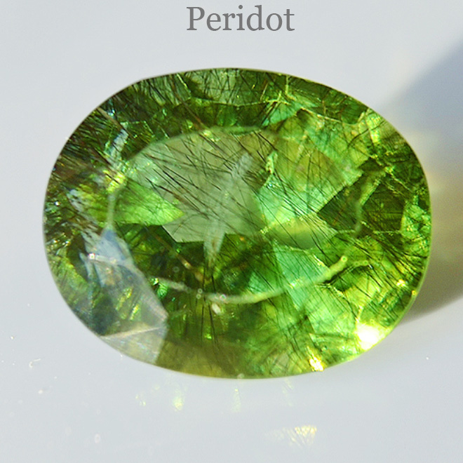 ペリドット（橄欖石）Peridot